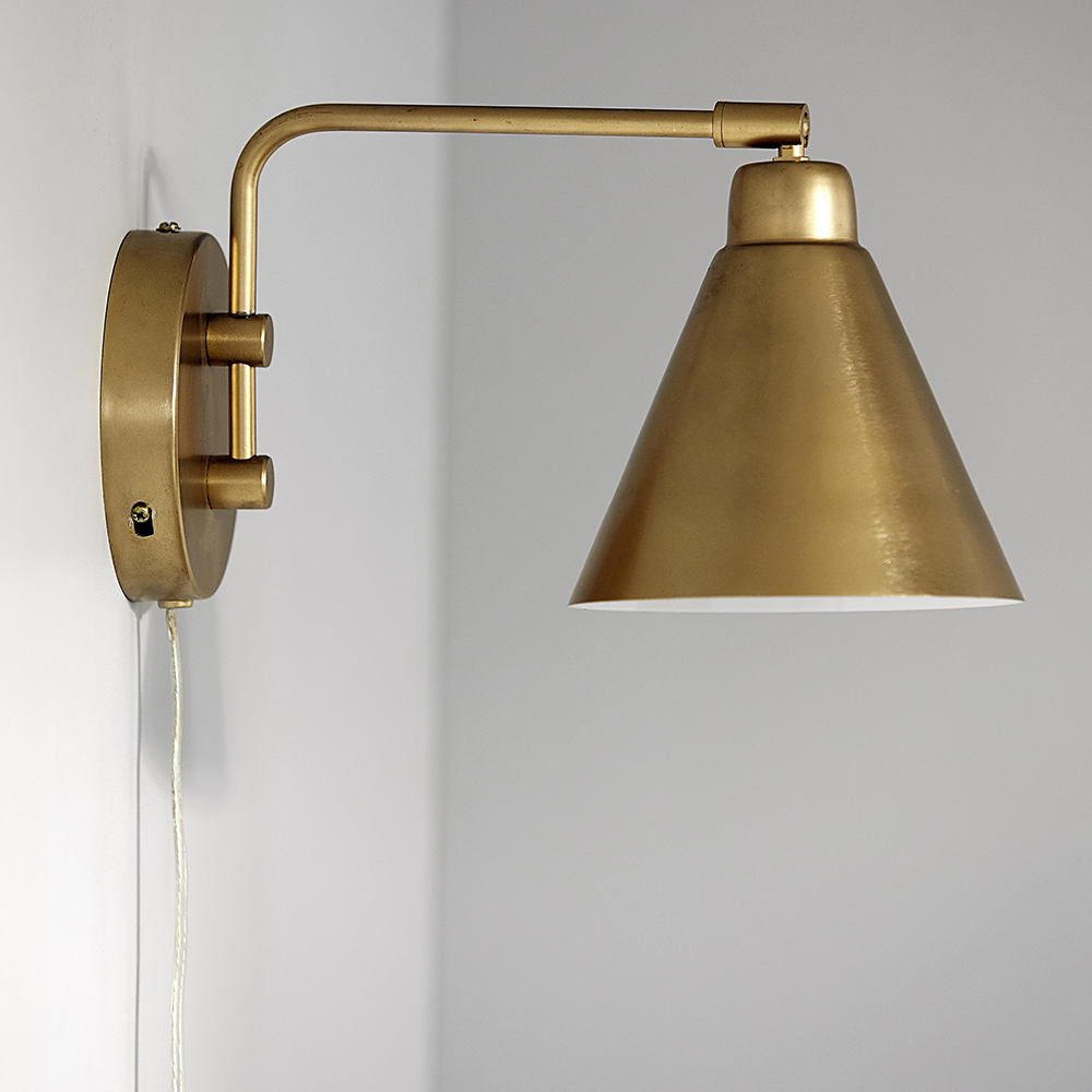 Game Vägglampa 30 cm Mässing