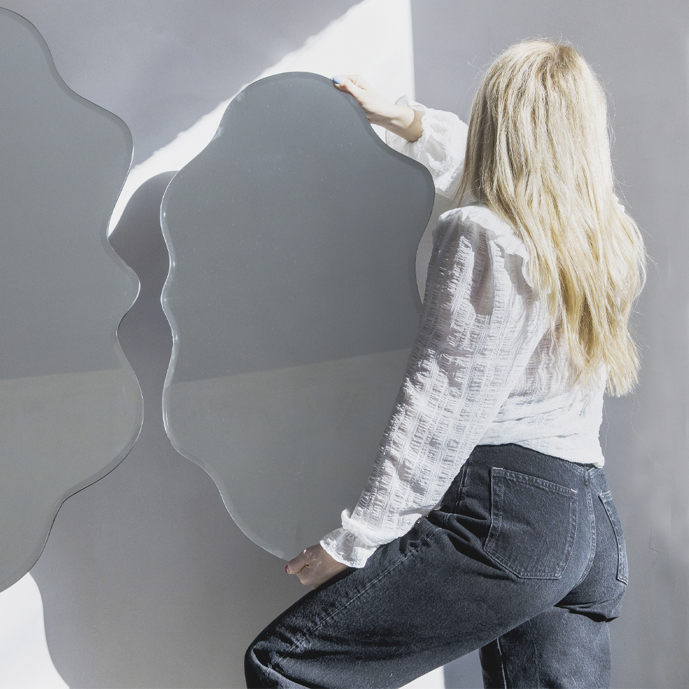 Flow Asymmetrisk Spegel 90x50 cm