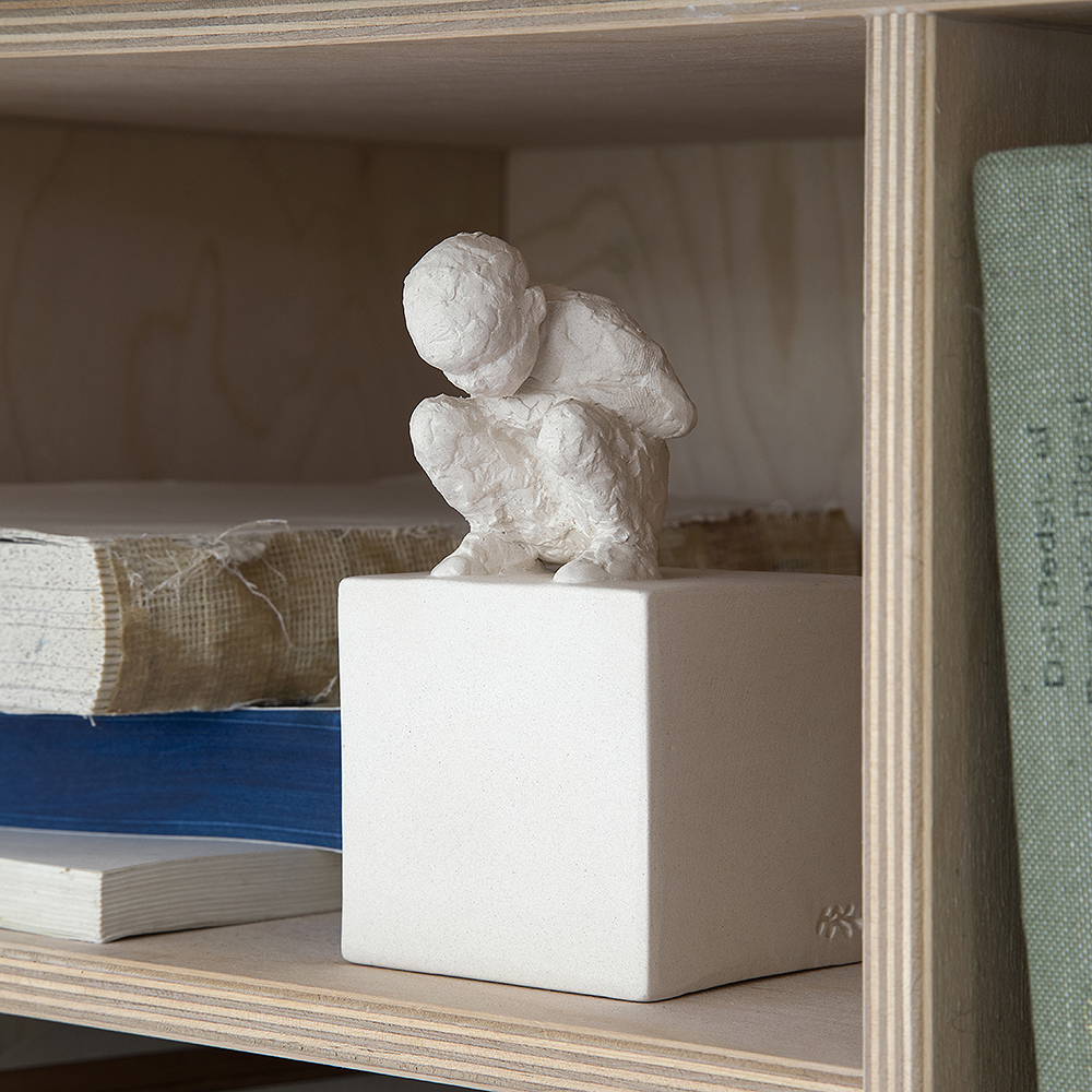 Character Skulptur The Curious One 12,5 cm