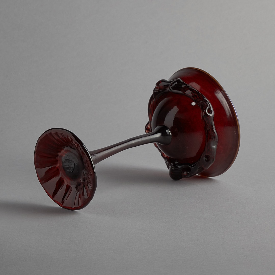 Gunilla Kihlgren Champagneglas Mörkröd