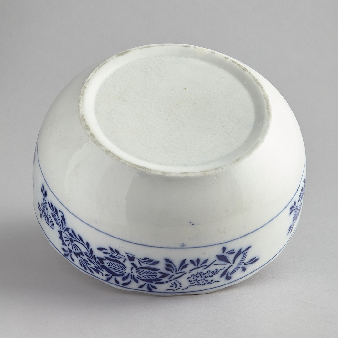 Serveringsskål med blå dekor