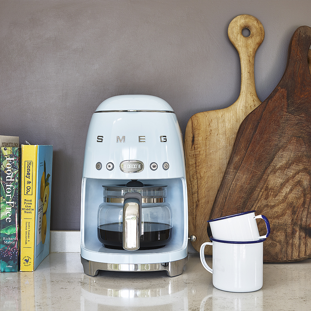 Smeg 50's Style Kaffebryggare Bl&aring;