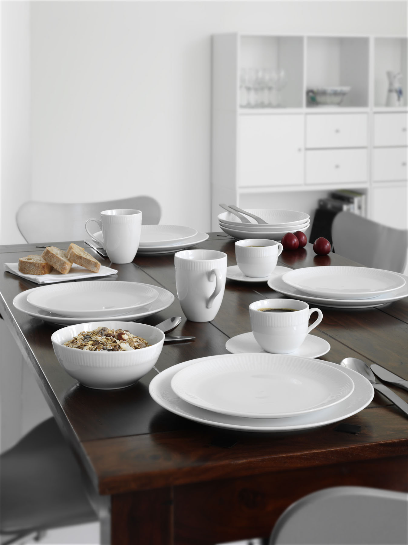 Relief Tallrik djup 22 cm 4-pack Vit