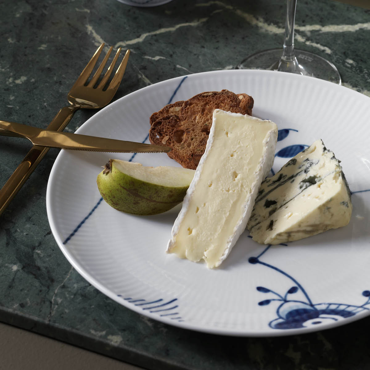 Blue Fluted Mega Tallrik coupe 23 cm