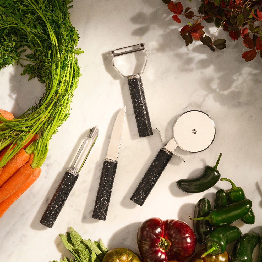 REDO Pizzask&auml;rare 18 cm Svart