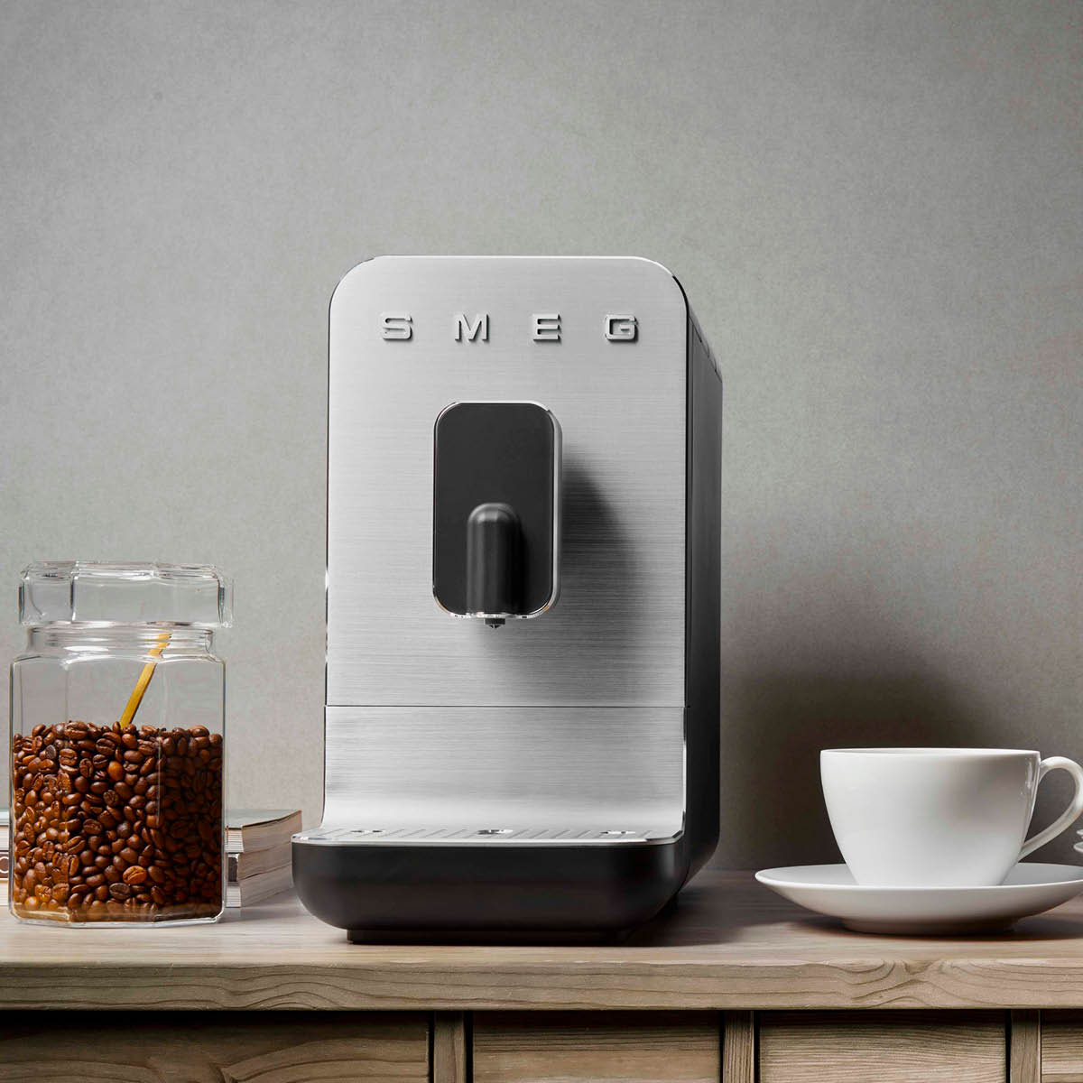 Smeg 50's Style Helautomatisk Kaffemaskin Svart
