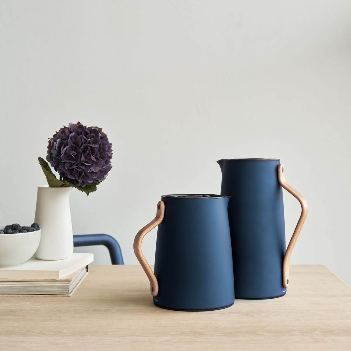 Danish Modern Emma Termoskanna Te 1 L Mörkblå