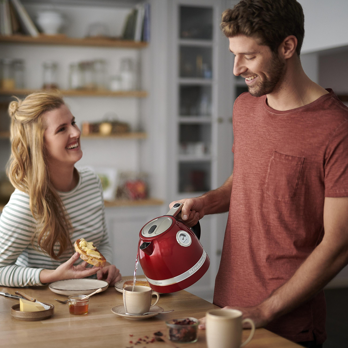 KitchenAid Artisan Vattenkokare 1,5 L Röd
