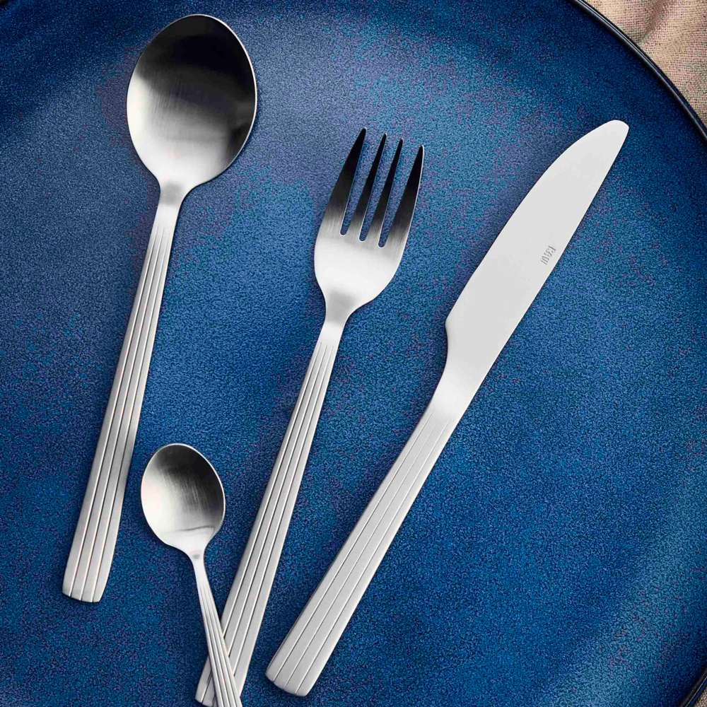 Raw Bestick 48 del set Mattstål