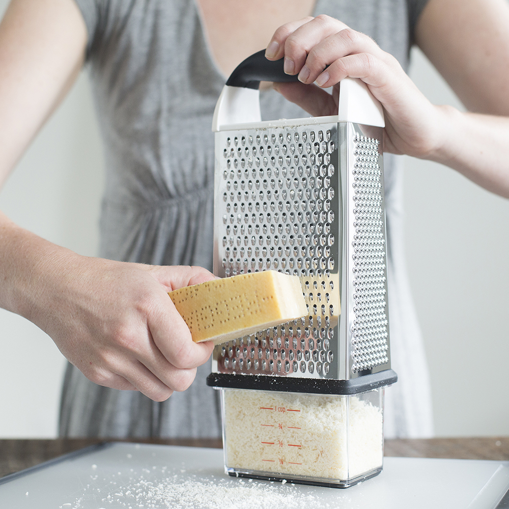 Good Grips Rivjärn med uppsamlare