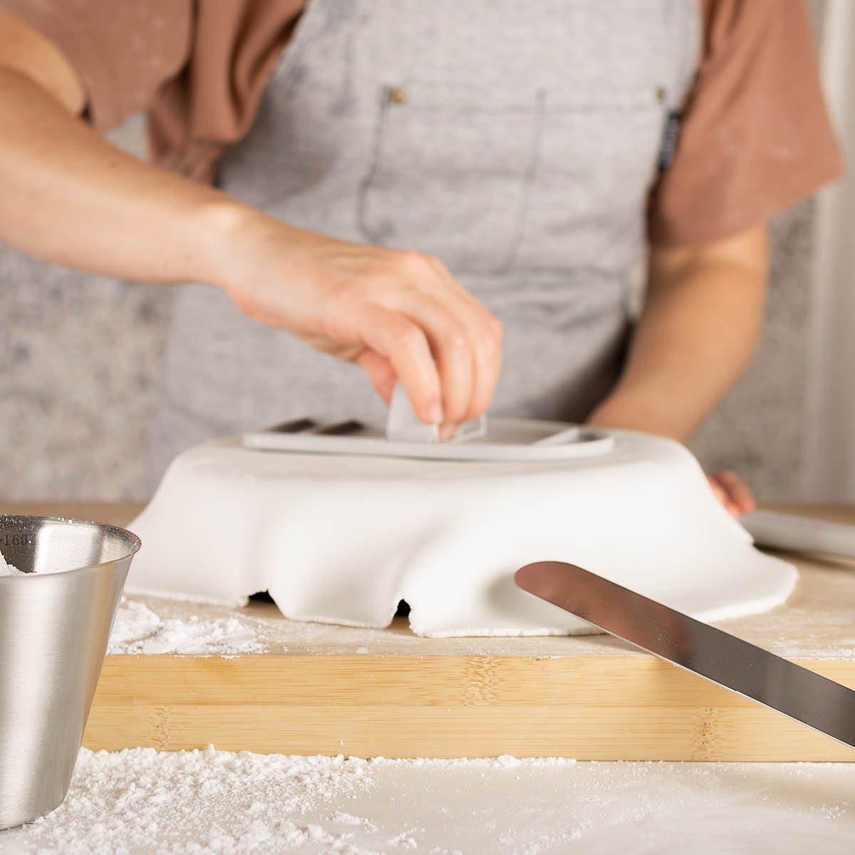 bAYk Cake Smoother 16,5x8 cm Grå