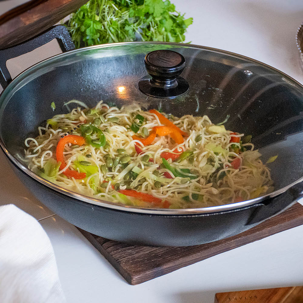 Nabe Wok Gjutjärn med glaslock 36 cm Svart