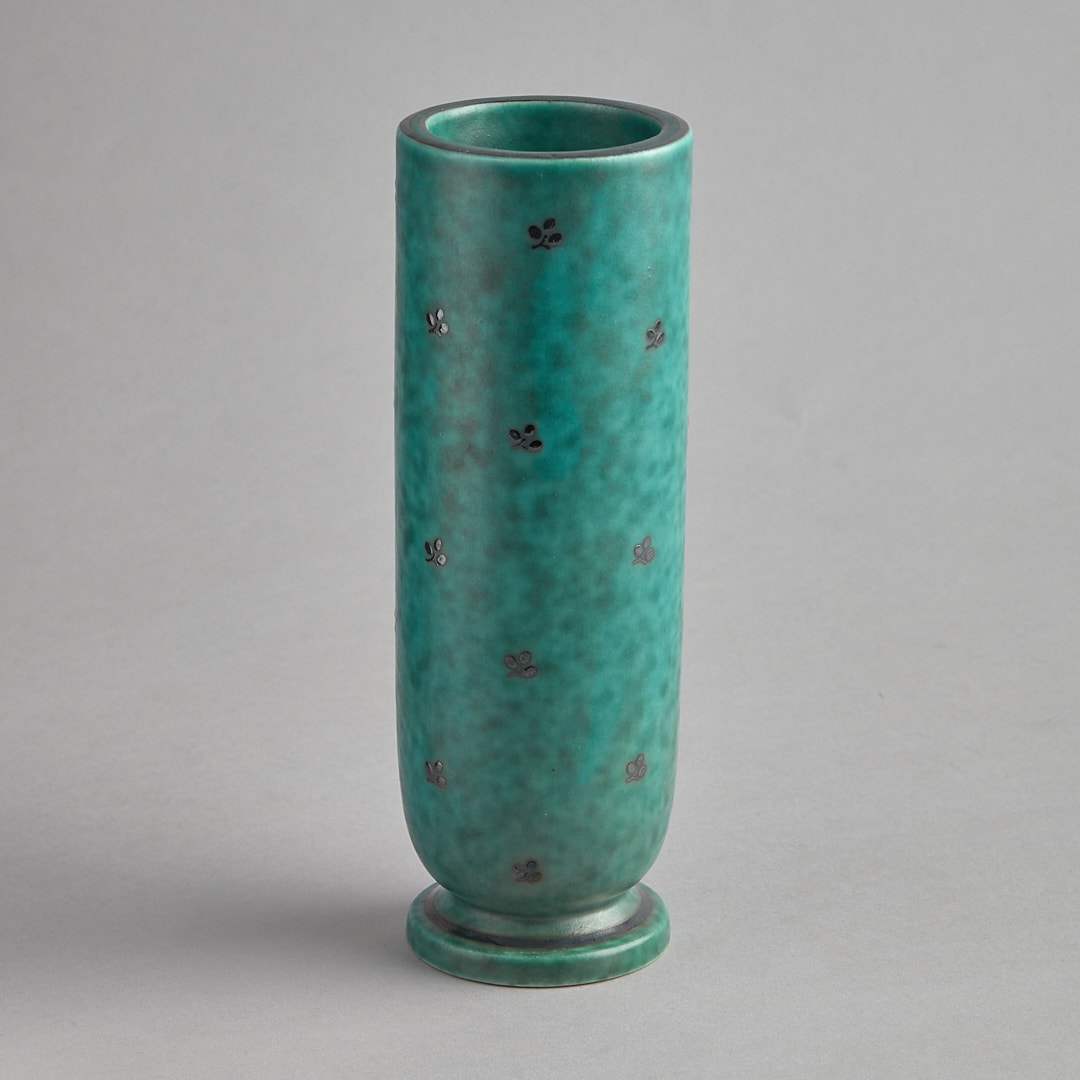 Argenta vas med blomsterdekor