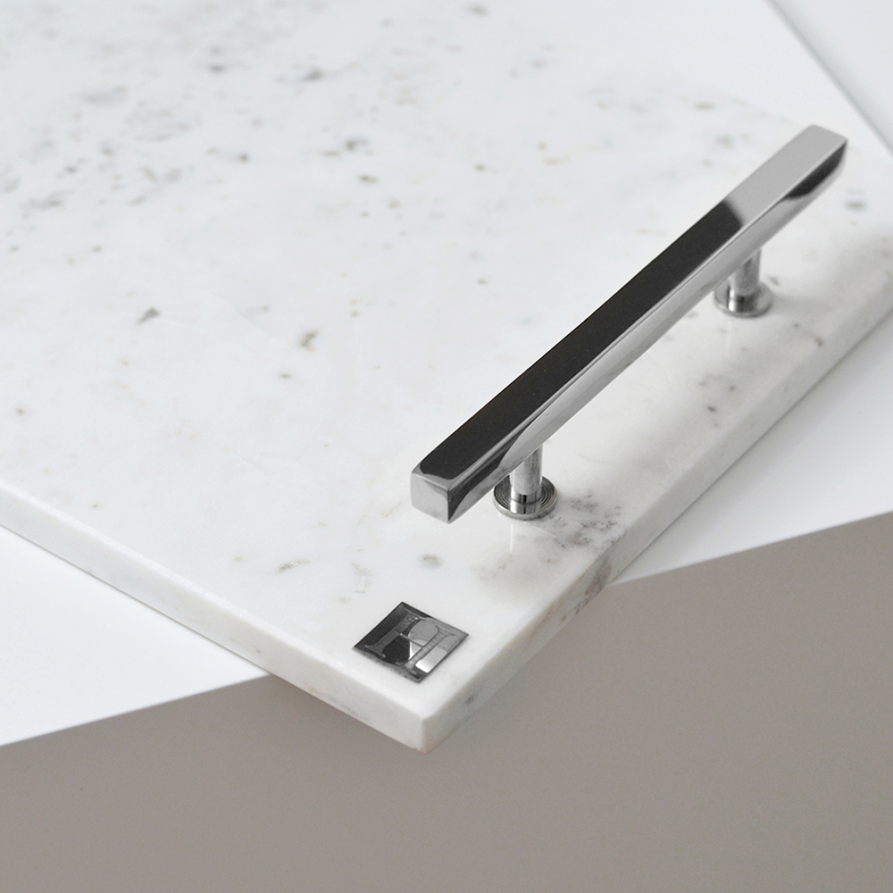 Marmorbricka med handtag Vit/F&ouml;rnicklad M&auml;ssing