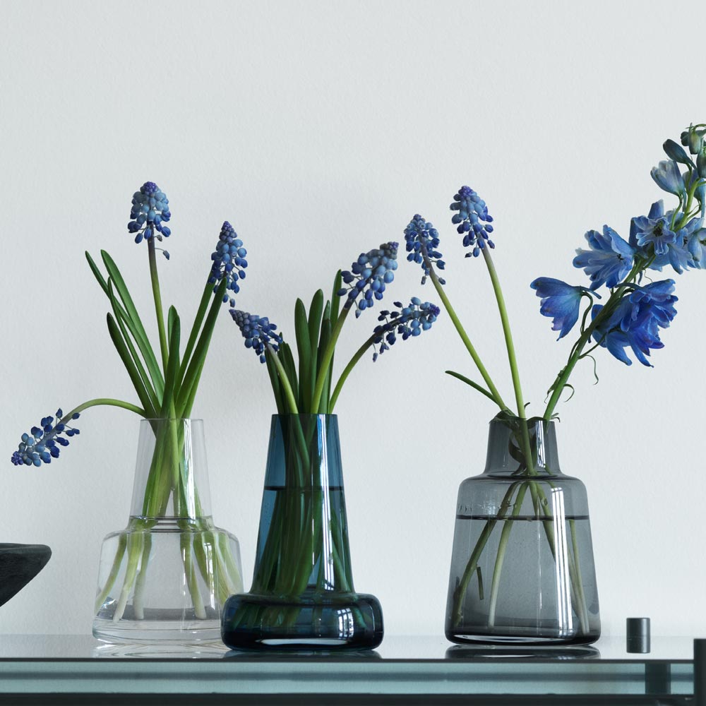 Flora Vas 12 cm Blå lång hals