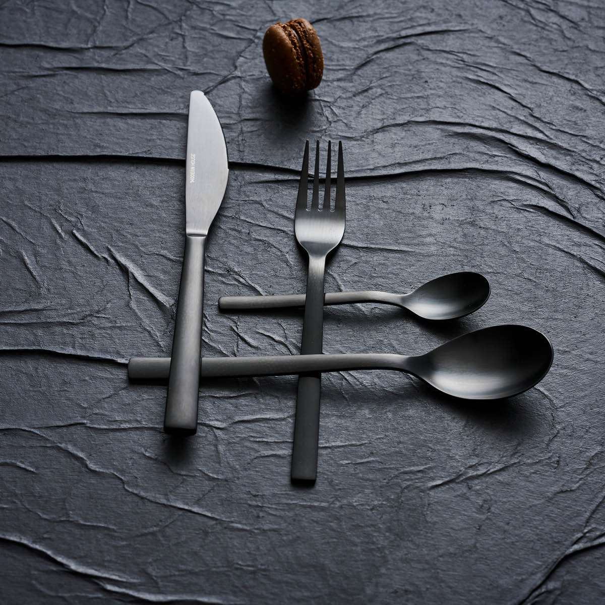 Black Panther Bestickset 16 delar Matt Svart