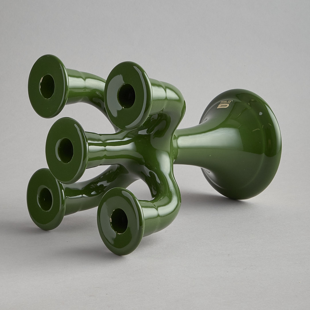 Guldkroken femarmad ljusstake