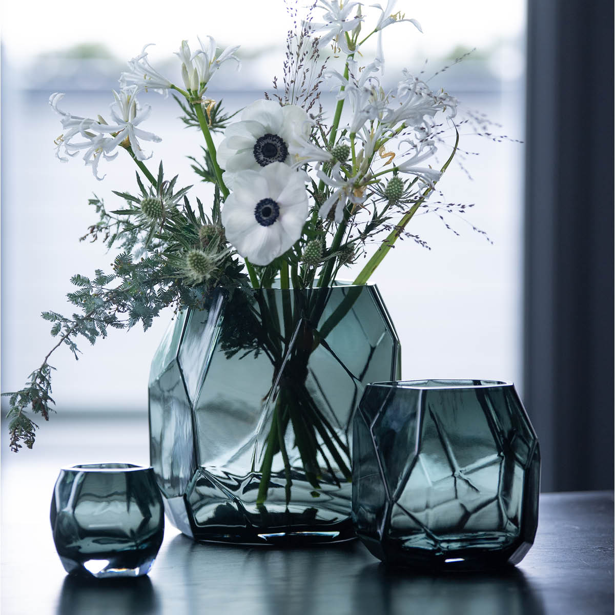 Iglo Ljuslykta / Vas 9 cm Ash Black