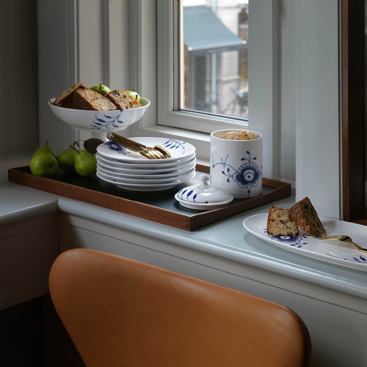 Blue Fluted Mega Burk med lock 16 cm