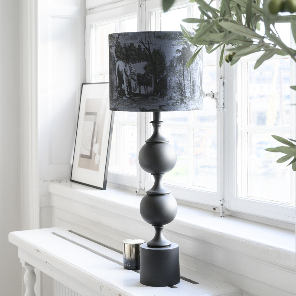 Deborah Lampfot 50 cm Svart