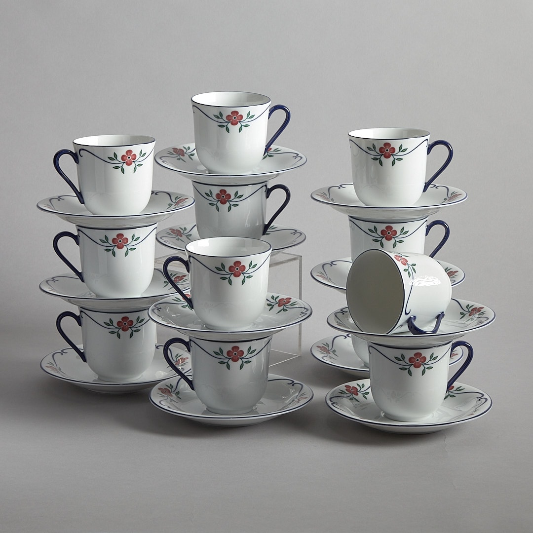 "Sundborn" 12 kaffemuggar med fat