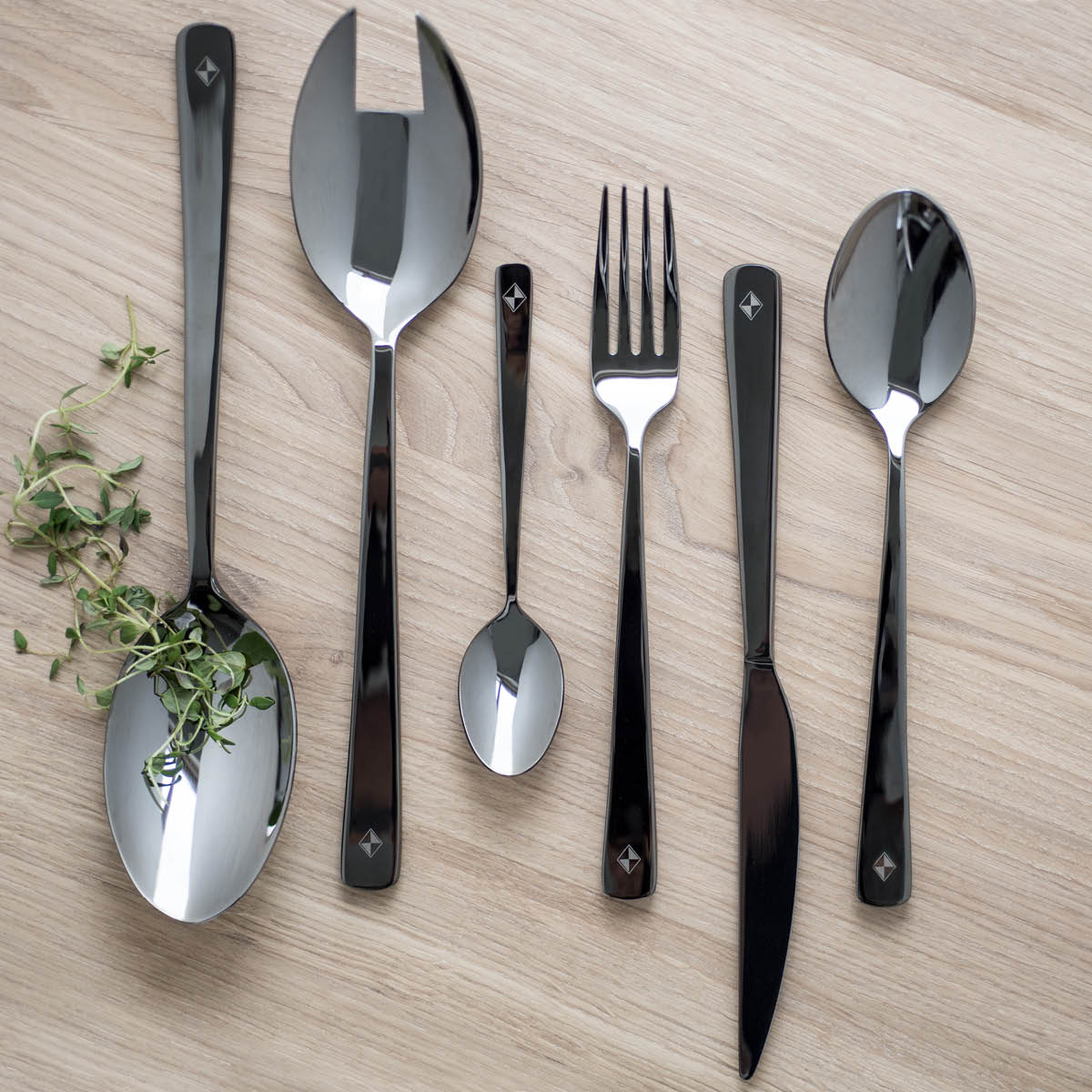 Tokyo Gunmetal Salladsbestick 25 cm 2 delar Svart