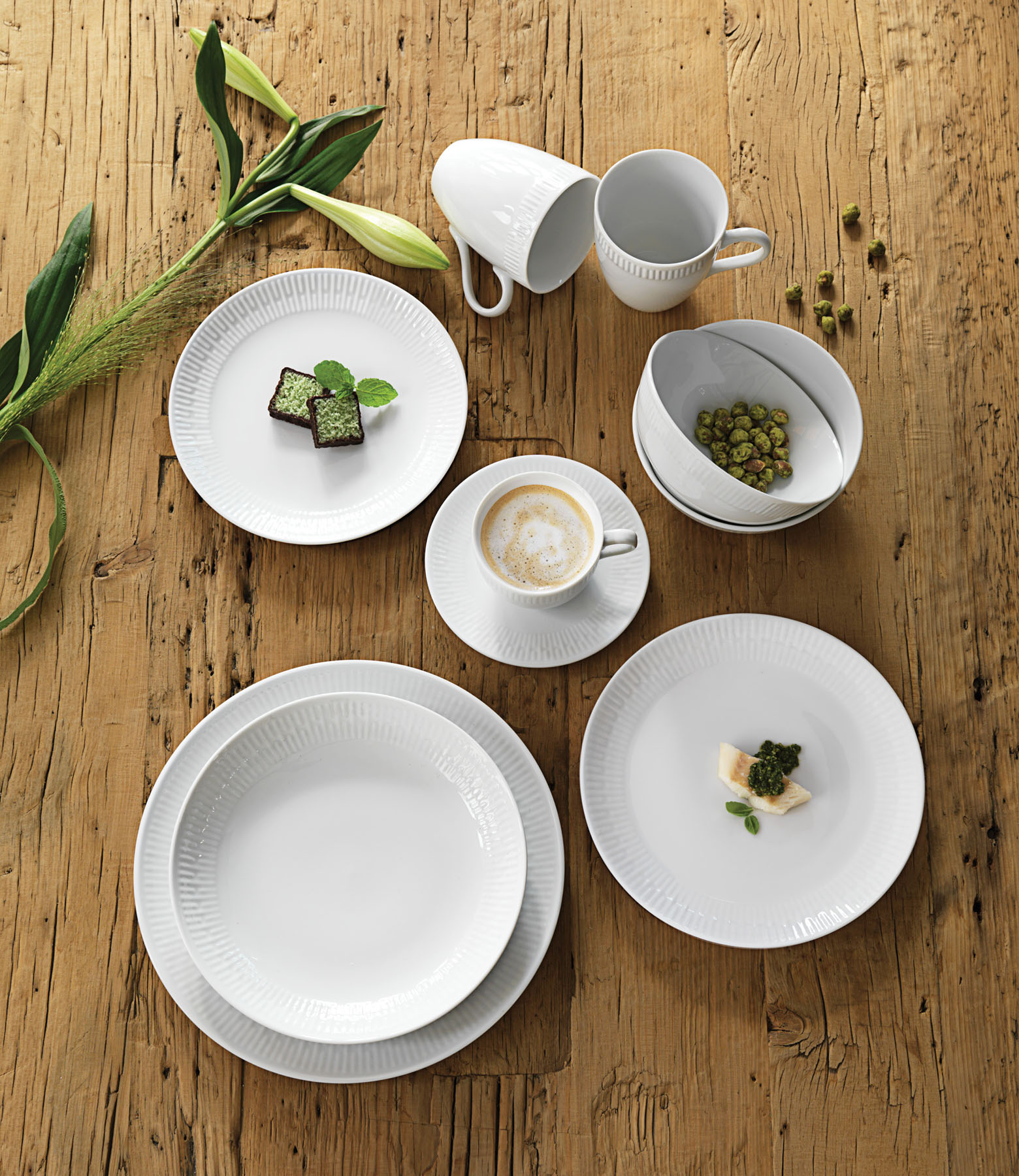 Relief Tallrik djup 22 cm 4-pack Vit