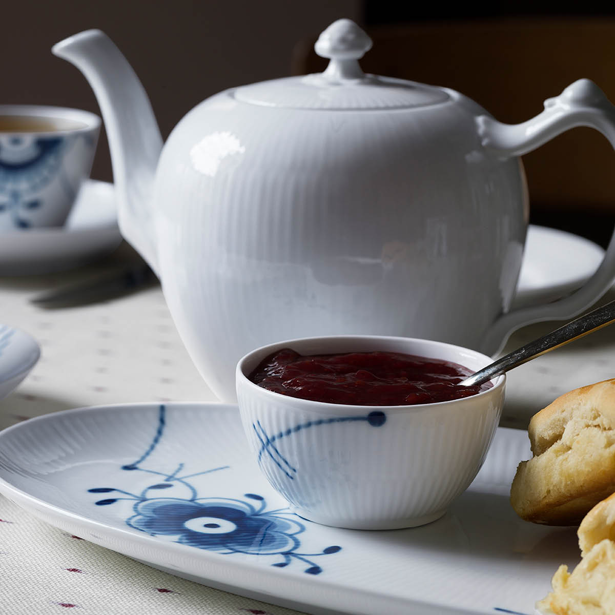 White Fluted Tekanna 1 L