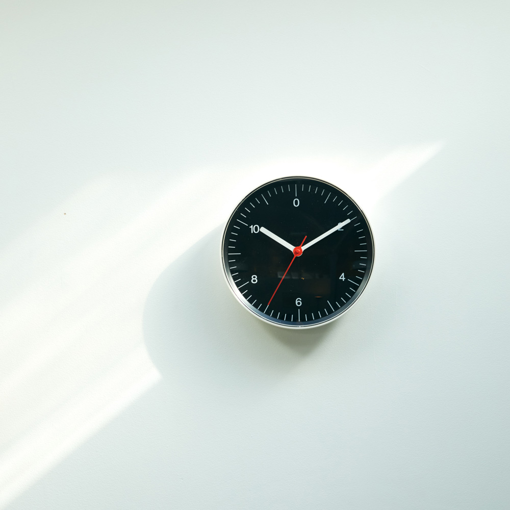 Hay Wall Clock Väggklocka 26 cm Svart