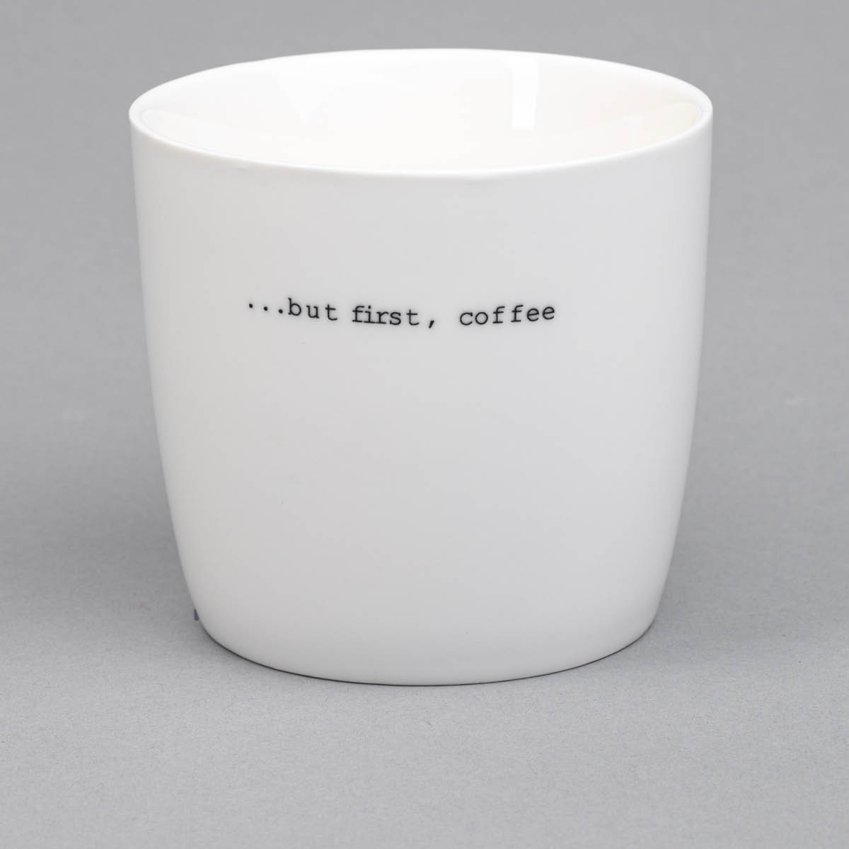 Sögne Mugg 30 cl But first coffee Vit