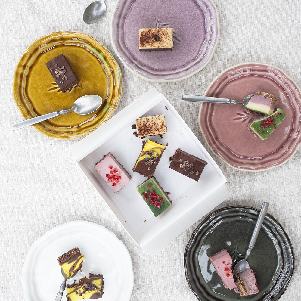 Arabesque Tallrik 16 cm Pineapple