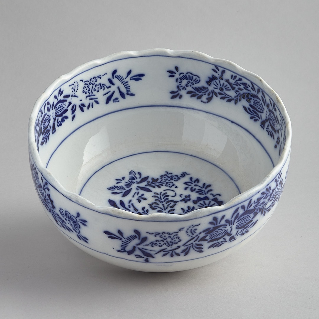 Serveringsskål med blå dekor