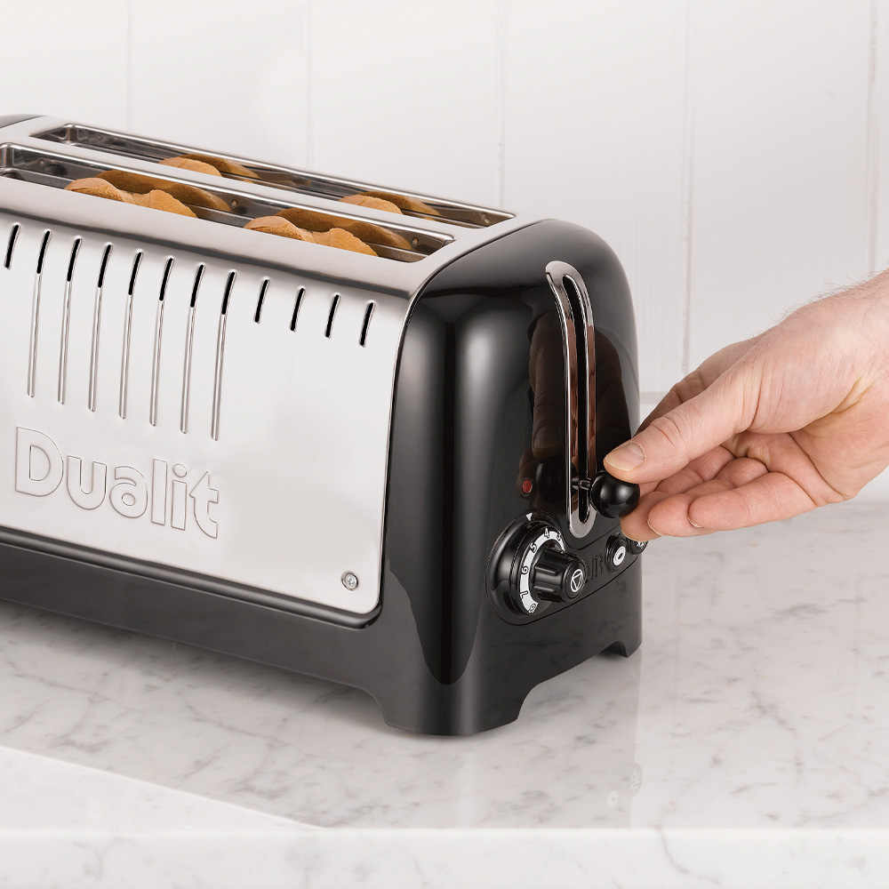 Lite Brödrost Lång 4 Skivor Blank Svart