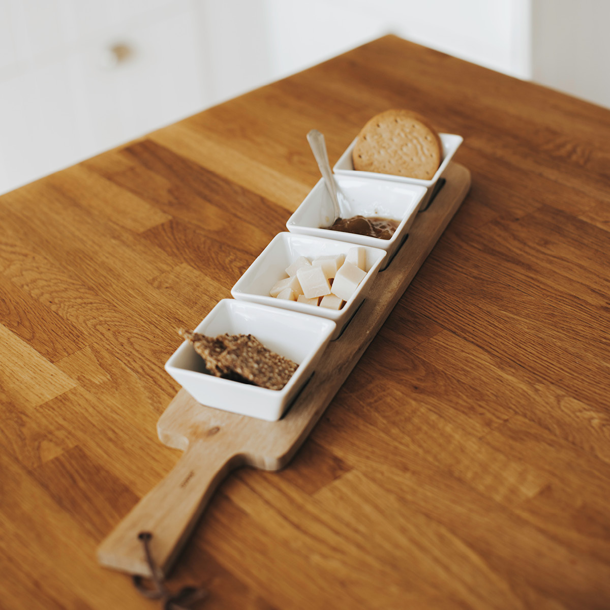 Serena Serveringsbricka Trä