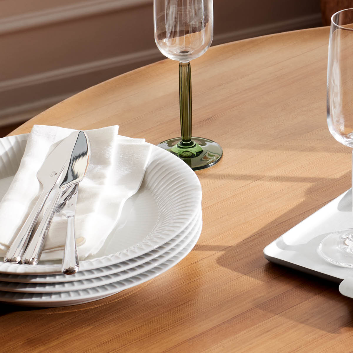 Hammersh?i Fat 28 cm Vit