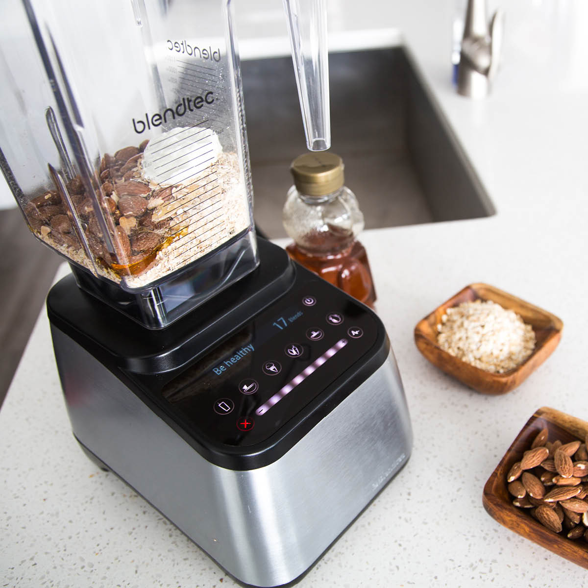 Designer 725 Blender Stål