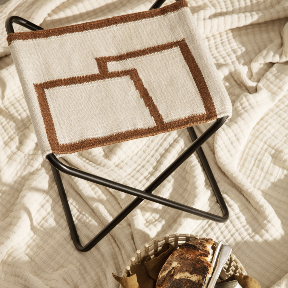 Dester Stool Hopfällbar Pall Svart med Form