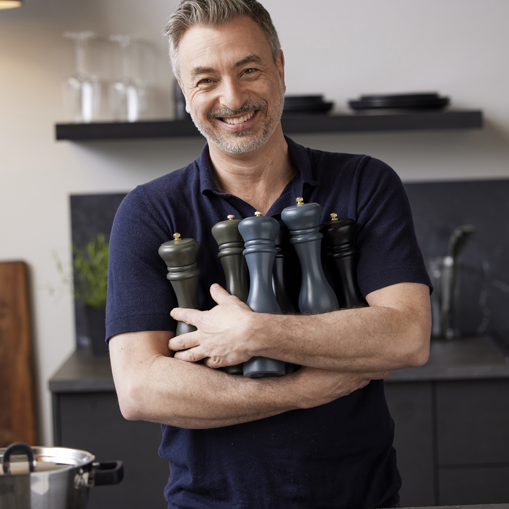 Salt- och pepparkvarnset Himalaya 26 cm Svart