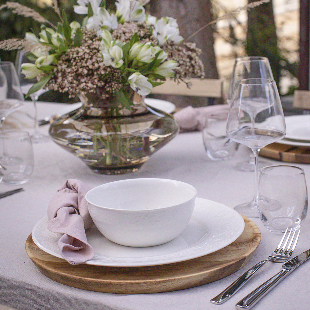 Trevare Dukningstallrik Akaciaträ 32 cm Brun