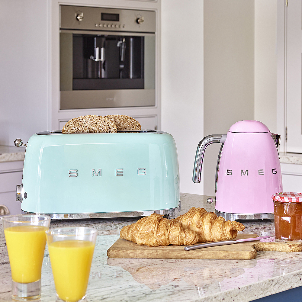 Smeg 50's Style Vattenkokare 1,7 L Rosa