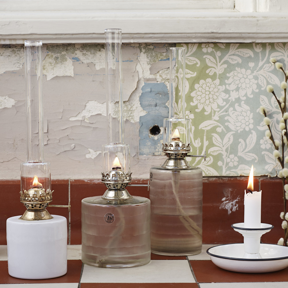 Fotogenlampa Rak Liten Plåt Svart