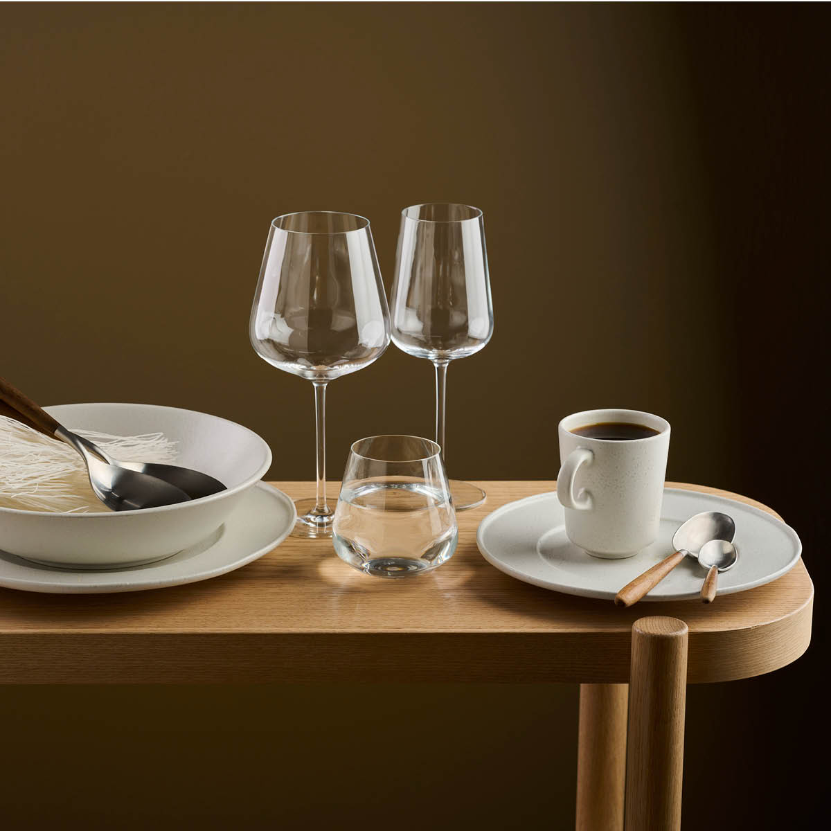 White Satin Assiette 23 cm White Snow