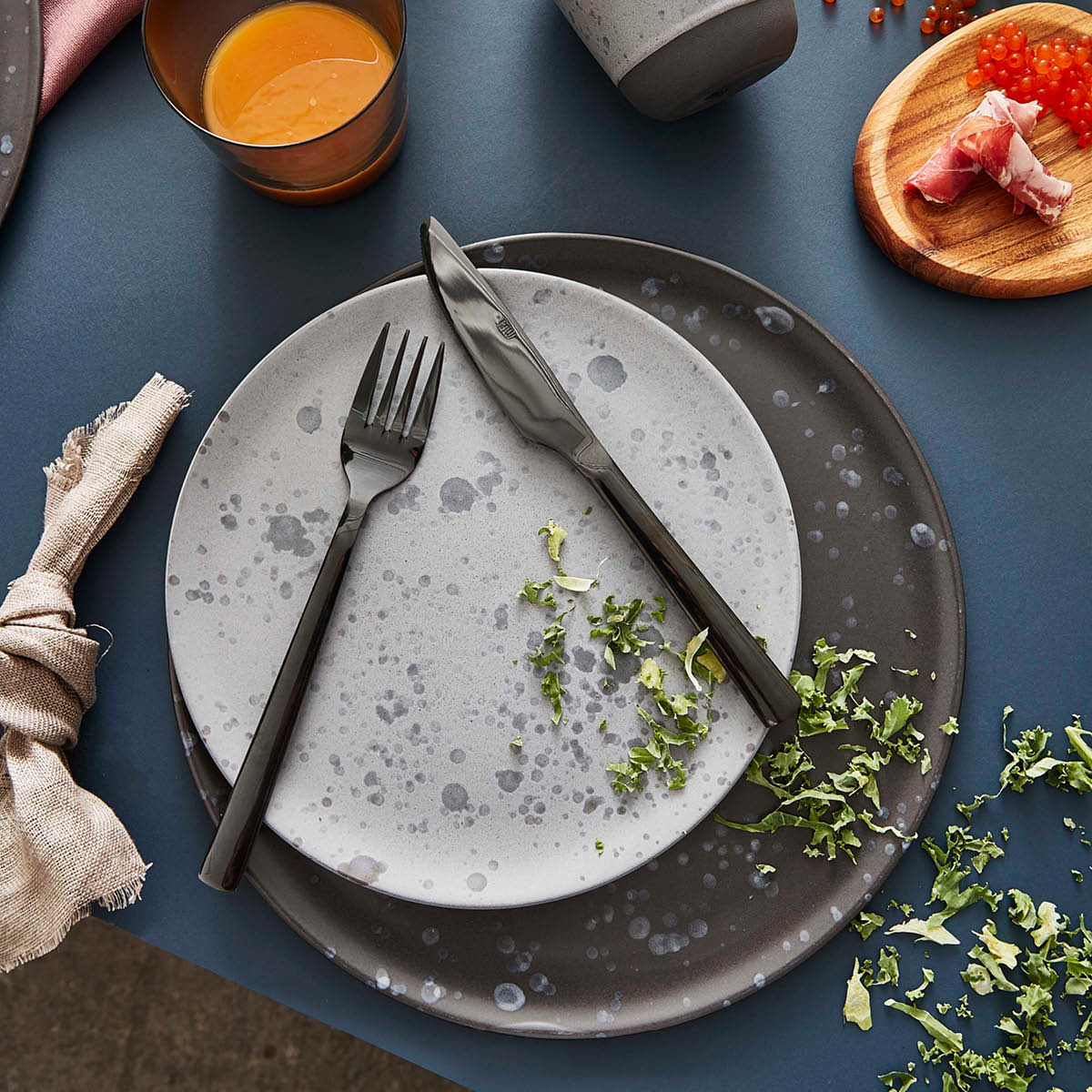 Raw Frukosttallrik 23 cm Gr&aring; Spotted