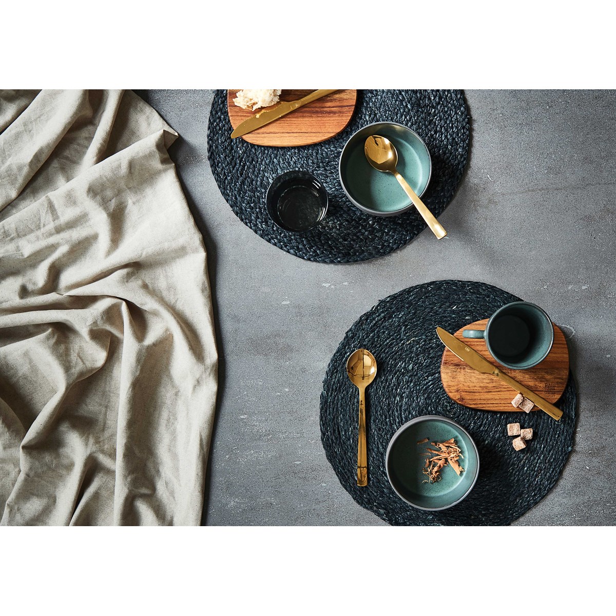 Raw Bordstablett 38 cm Svart