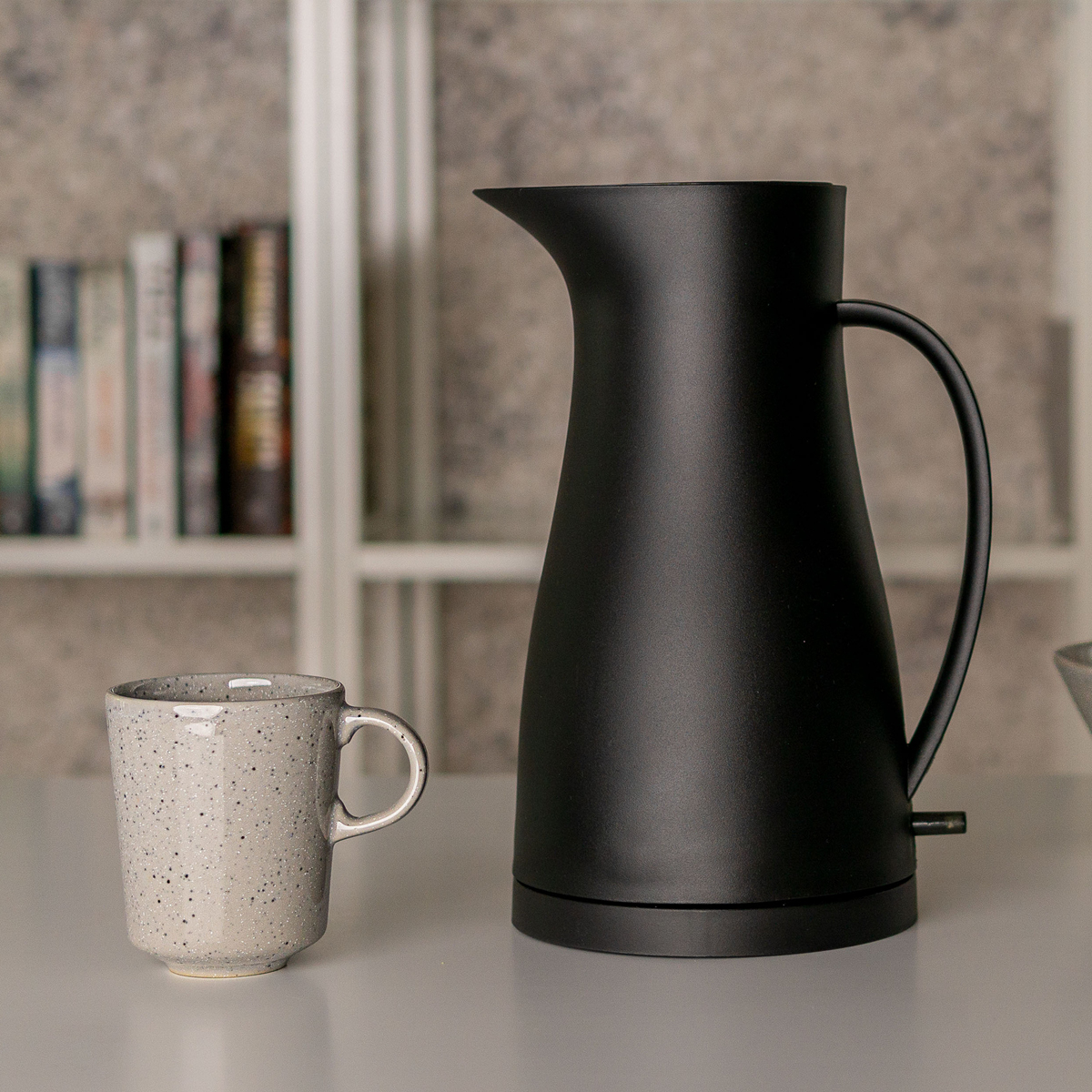 Lundi Vattenkokare 1,2 L Svart