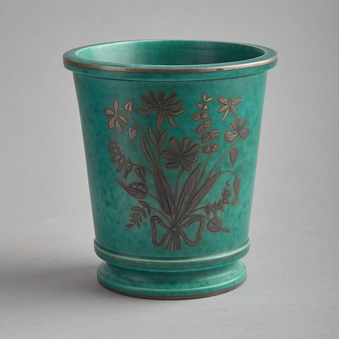 Argenta vas med blomdekor