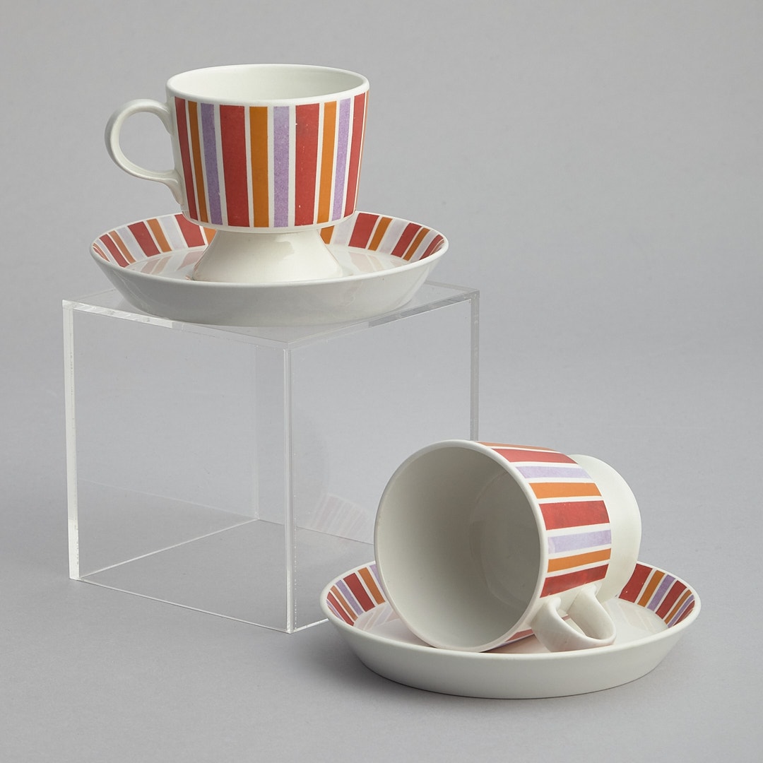 "Venla" Kaffekoppar med Fat 2 st