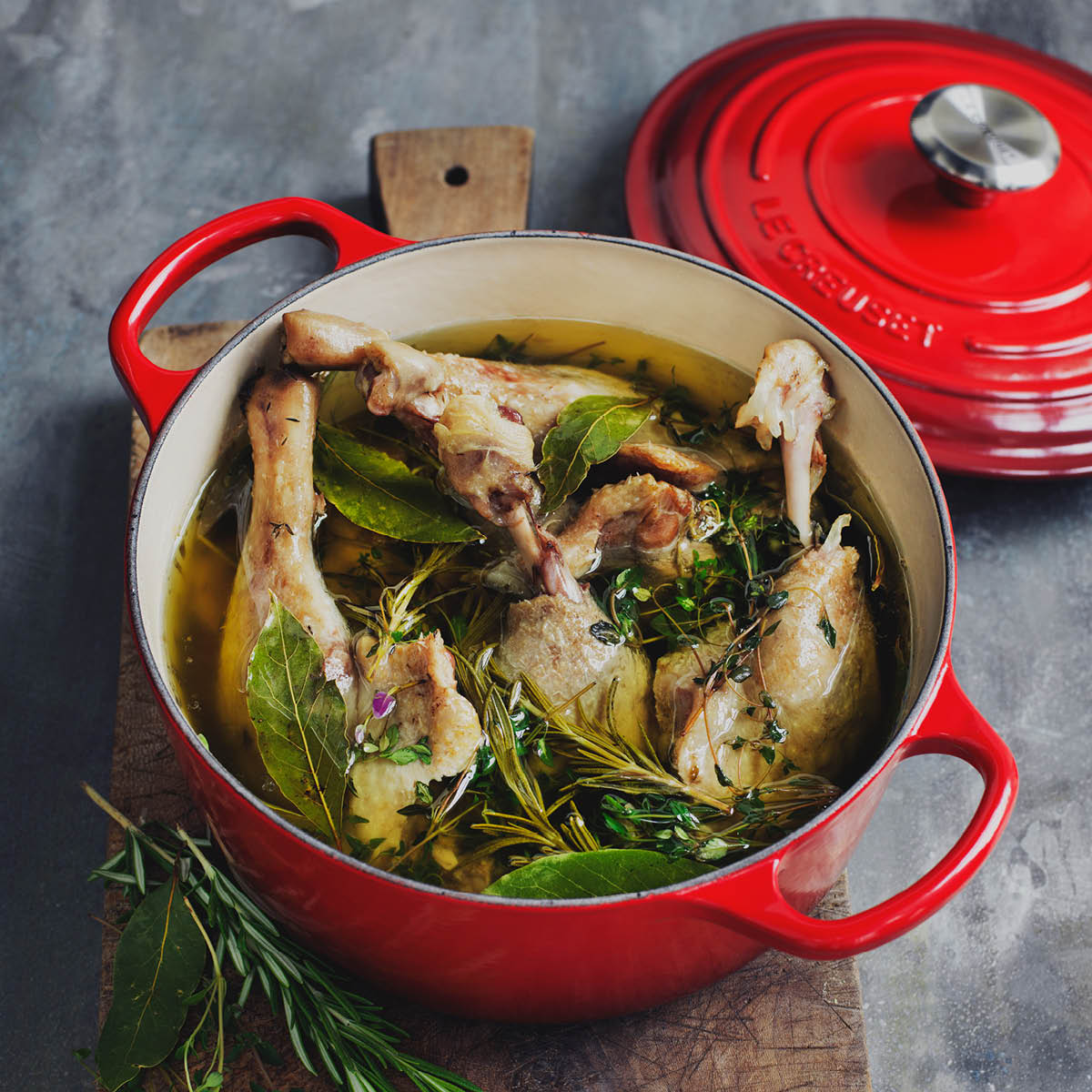 Signature Gjutjärnsgryta rund 26 cm 6,3 L Cerise