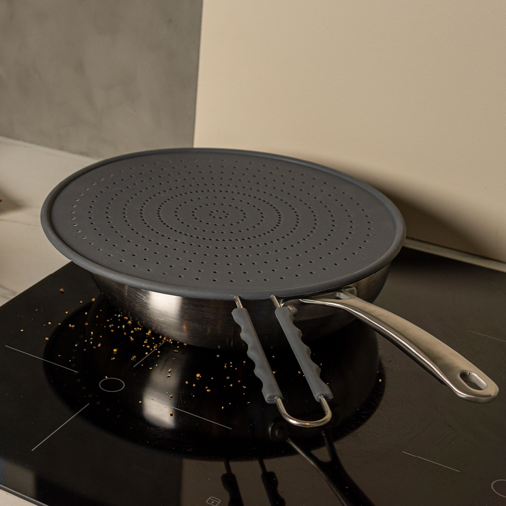 Basis Stänkskydd 31 cm Svart