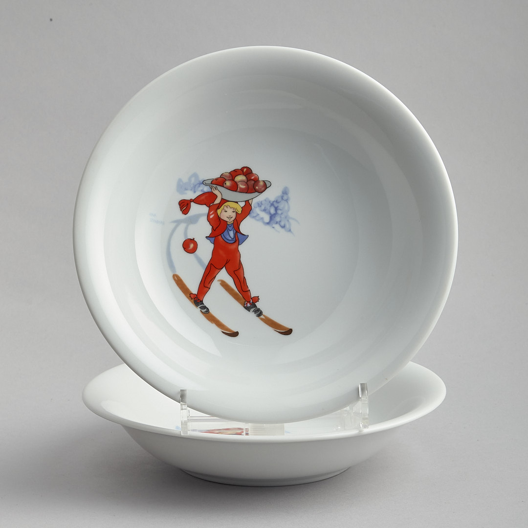 Tomtejul djupa tallrikar